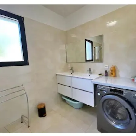 Le Corail Rouge Corse Lecci